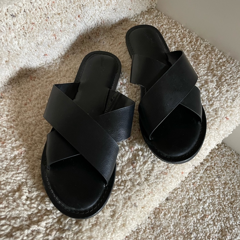 Black sandals
